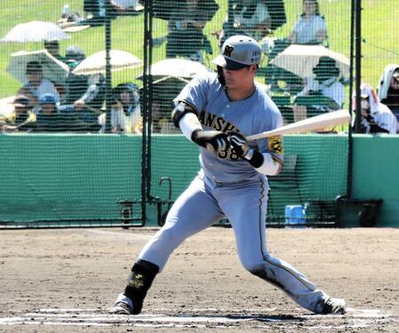 　３安打を放った前川