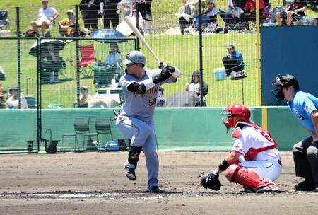 　３安打を放った前川