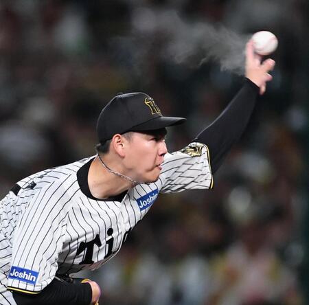 　７回を無失点に抑える及川（撮影・田中太一）