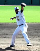 　復帰後初登板で１回無失点のドリス