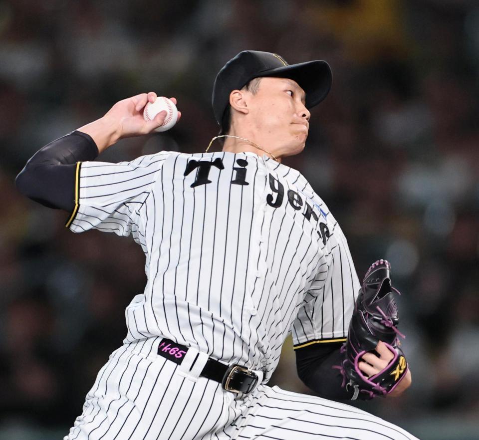 　６回、松尾を三振に仕留める湯浅（撮影・田中太一）