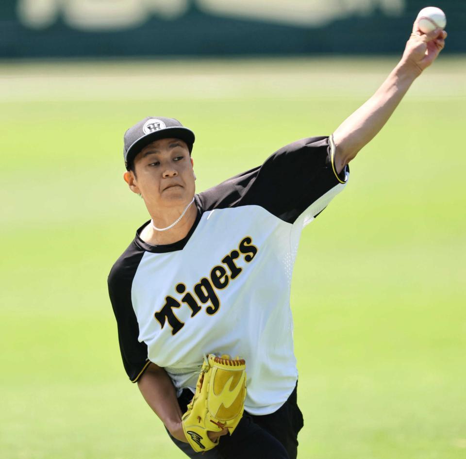 　キャッチボールで調整する大竹（撮影・田中太一）