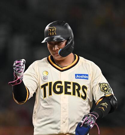 　８回、適時打を放った大山（撮影・西田忠信）