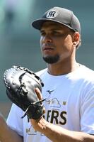 　１軍に合流したヘルナンデス（撮影・西田忠信）