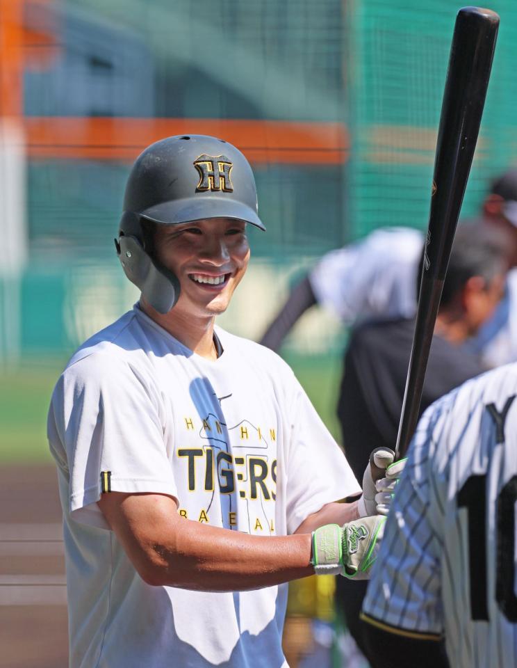 　打撃練習に臨む木浪（撮影・立川洋一郎）