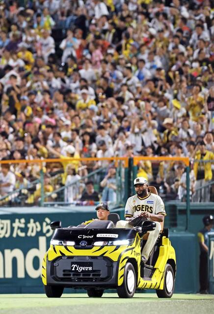 阪神・ドリス 6年ぶり1軍マウンドに聖地沸いた「うれしさがすごく