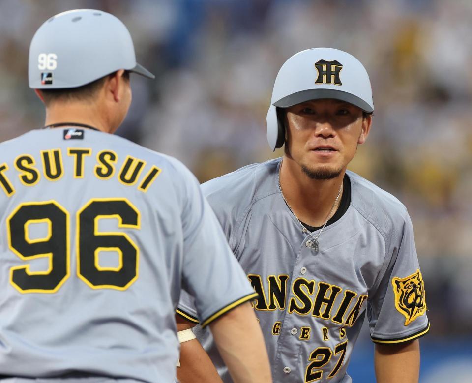 　２回、右越え打を放った伊藤将（撮影・佐々木彰尚）