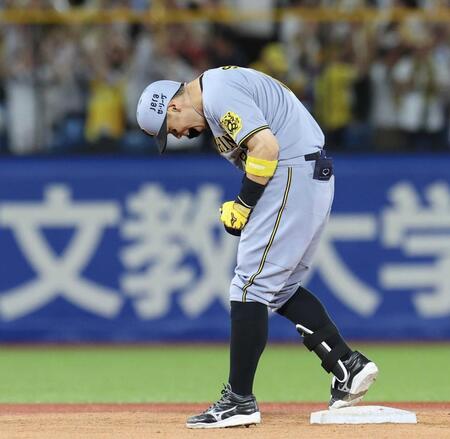 阪神・佐藤輝「最高の結果になって良かった」吠えた!延長V撃 一夜で再点灯「M36」夏のロード快勝発進