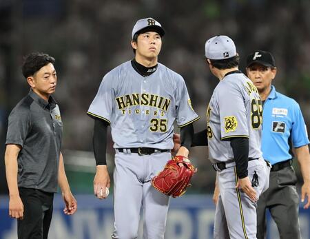 　６回、一旦ベンチへ下がる才木（撮影・田中太一）