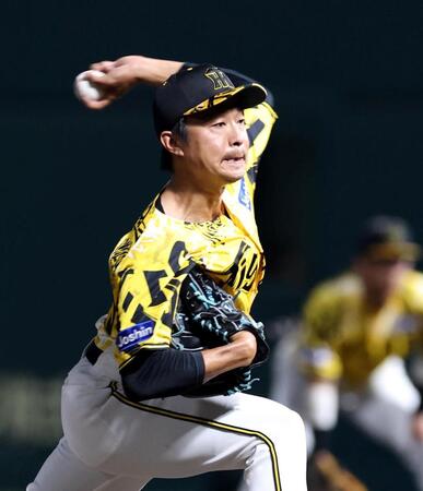 　６回から登板する島本（撮影・北村雅宏）