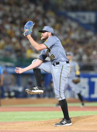 　４回に崩れたビーズリー（撮影・佐々木彰尚）