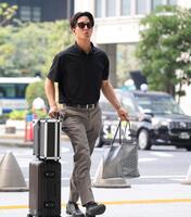 　名古屋へ向かう小幡（撮影・田中太一）