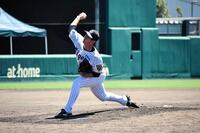 　シート打撃に登板する畠