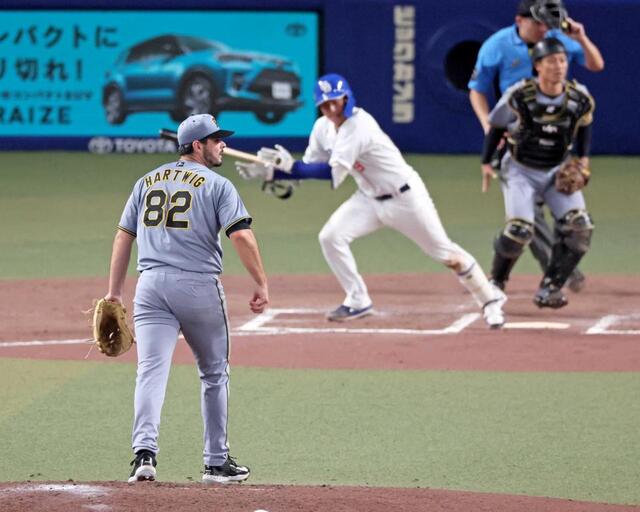 阪神・ハートウィグ 怪投→快投 3連続四球無死満塁を無失点で来