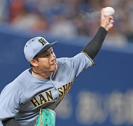 先発し、投げ込む伊原（撮影・田中太一）