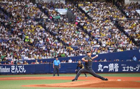 　先発し力投する伊藤将（撮影・山口登）