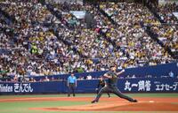 　先発し力投する伊藤将（撮影・山口登）