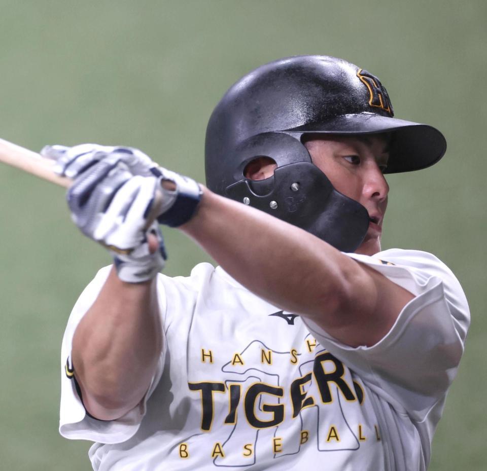 　打撃練習する前川（撮影・北村雅宏）