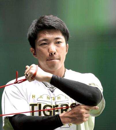 　トレーニングする石井（撮影・北村雅宏）