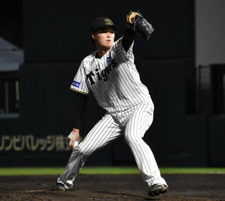 　勝利投手となった津田