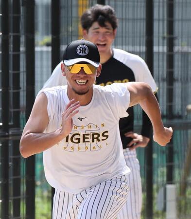 　ダッシュを繰り返す伊藤将（撮影・田中太一）