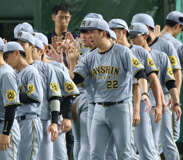 阪神・藤川監督 長嶋茂雄さん追悼試合制し「自分の父親も大好きで