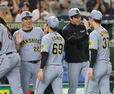 阪神・藤川監督　快挙達成の石井大智に言及「今の現状ではまだ満足できていないんじゃないですか」