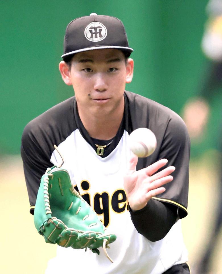 　ノックを受ける伊原