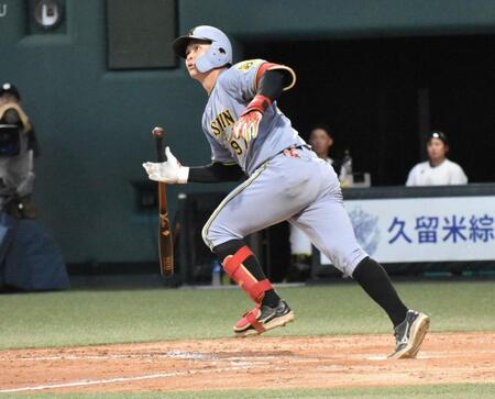 　５回、追加点となる適時打を放つ野口