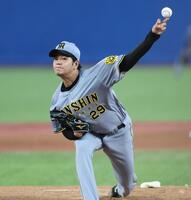 　先発し、投げ込む高橋（撮影・田中太一）