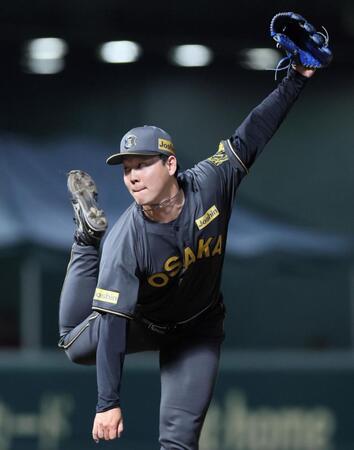 　８回表に登板し１イニングを無失点に抑えた木下（撮影・立川洋一郎）