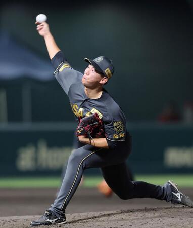 　７回表に登板し１イニングを無失点に抑えた畠（撮影・立川洋一郎）