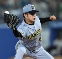 　３回、岩田の打球を好捕する高橋（撮影・田中太一）