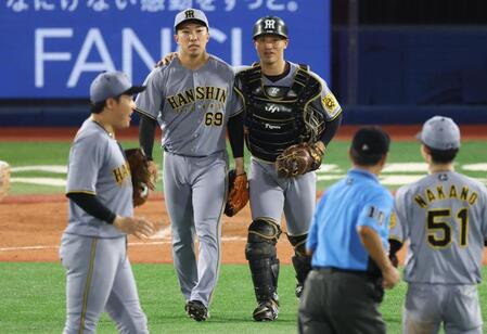 　ひやひやながら無失点に抑えた石井（撮影・金田祐二）