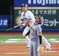 　３回、筒香に先制ソロを浴びる村上（撮影・金田祐二）