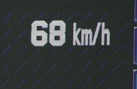 　６回、村上が筒香に６８ｋｍのスローボールを投げる（撮影・西岡正）