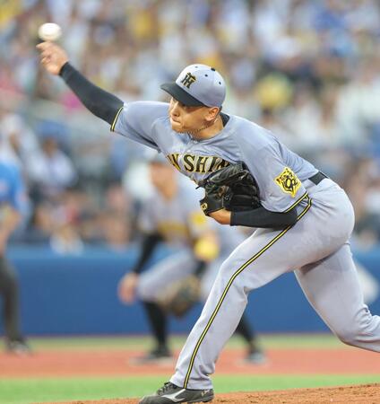 プロ初先発で力投する早川（撮影・西岡正）