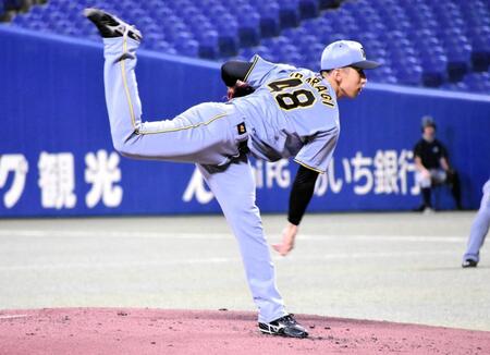 　１回、先頭の浜を見逃し三振に斬る茨木