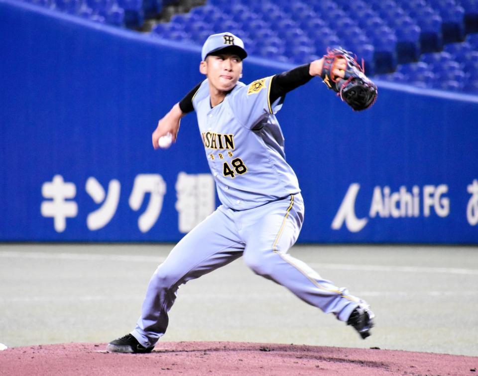 　１回、先頭の浜を見逃し三振に斬る茨木