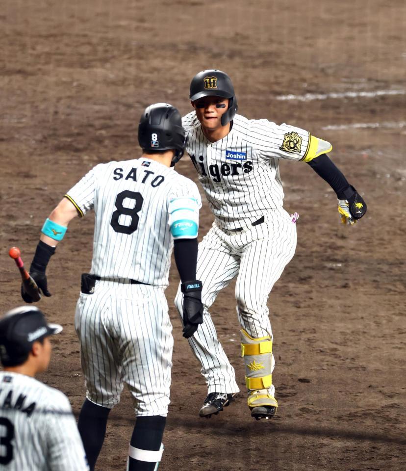 阪神タイガース　オールスター選出選手　顔柄タオル佐藤輝明森下翔太近本光司石井大智 Amazon.co.jp: 阪神タイガース 近本選手 顔柄フェイスタオル