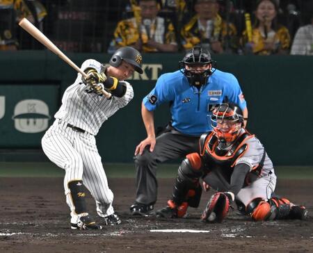 阪神・近本 2戦ぶりマルチ＆29盗塁目で最多安打＆盗塁王