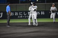 　３回に左中間へ二塁打を放った山田