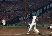 　２回、左前打を放つ小野寺（撮影・山口登）