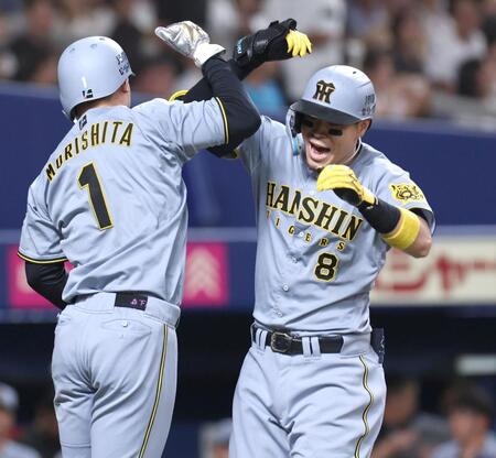 阪神　３連勝で優勝マジック「６」　佐藤輝３５号Ｖ２ラン＆熊谷プロ初アーチ！村上が六回途中３失点で自己最多１１勝目