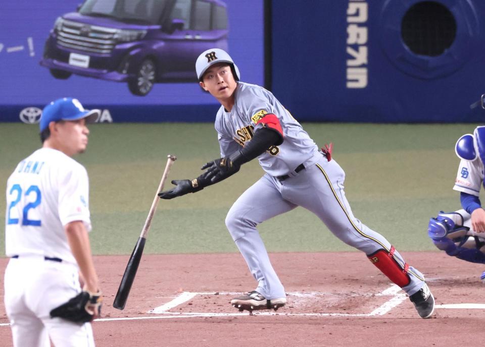 阪神タイガース 中川勇斗 ユニフォーム S 捕手登録の阪神・中川勇斗が昨秋から挑戦中の左翼で好プレー連発