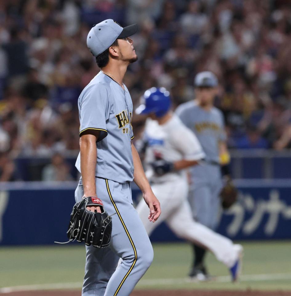 　５回、細川に勝ち越しとなる３ランを浴びた伊藤将（撮影・北村雅宏）