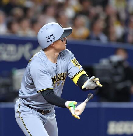 　６回、ソロを放つ森下（撮影・北村雅宏）