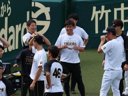 　１軍に合流した桐敷（撮影・立川洋一郎）