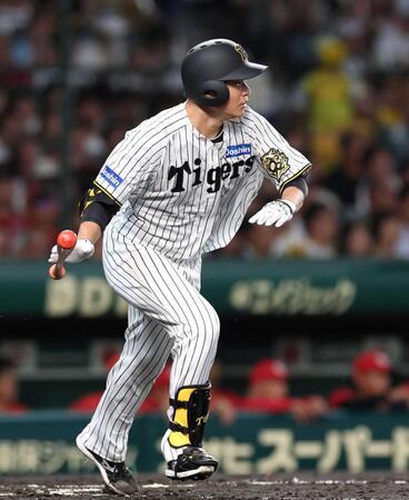 　１回、適時打を放つ大竹