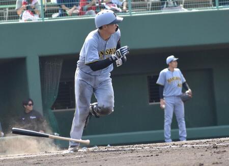 　６回に左前打を放った町田